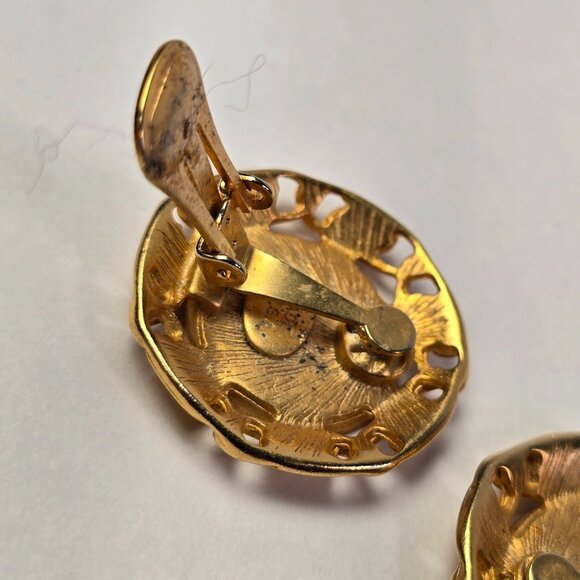 Vintage Blue Enamel Gold Tone Clip On Earrings Made in USA Retro Glam Jewelry - Picture 8 of 13